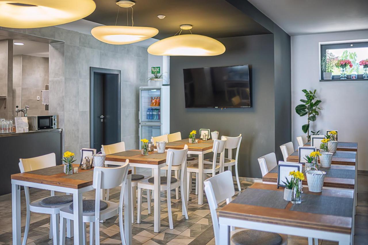 Timeout City Hotel Liptovský Mikuláš Esterno foto