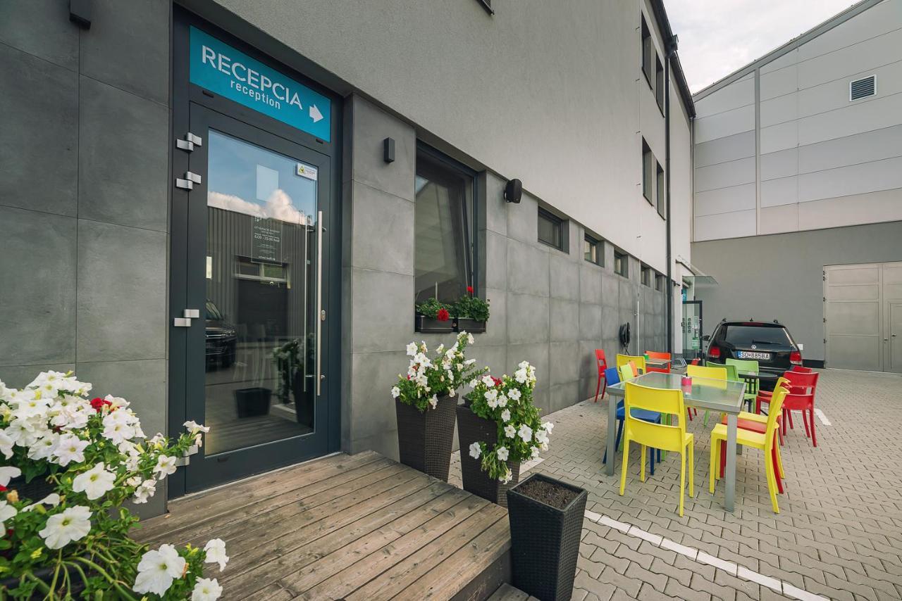 Timeout City Hotel Liptovský Mikuláš Esterno foto